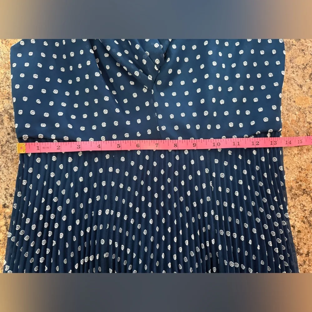 Eva Franco Navy Pleated Dress with White Dots 6P - Picture 6 of 7